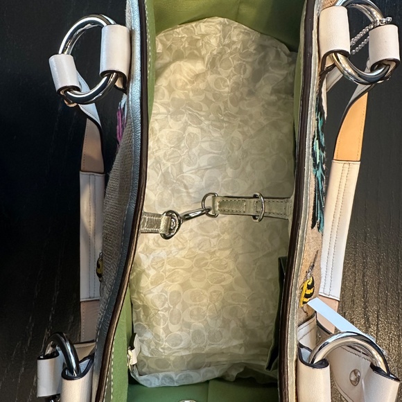 Coach Bumble Bee & Flowers Tote Bag L053-9447 NWT Limited Edition with Dust Bag - Picture 5 of 16